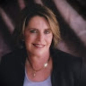 Meet your Posher, Rena